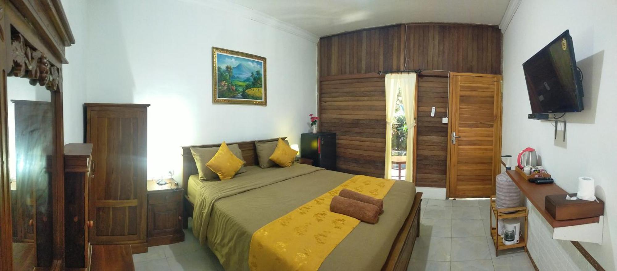 The Rahayu Cottage Batununggul Room photo